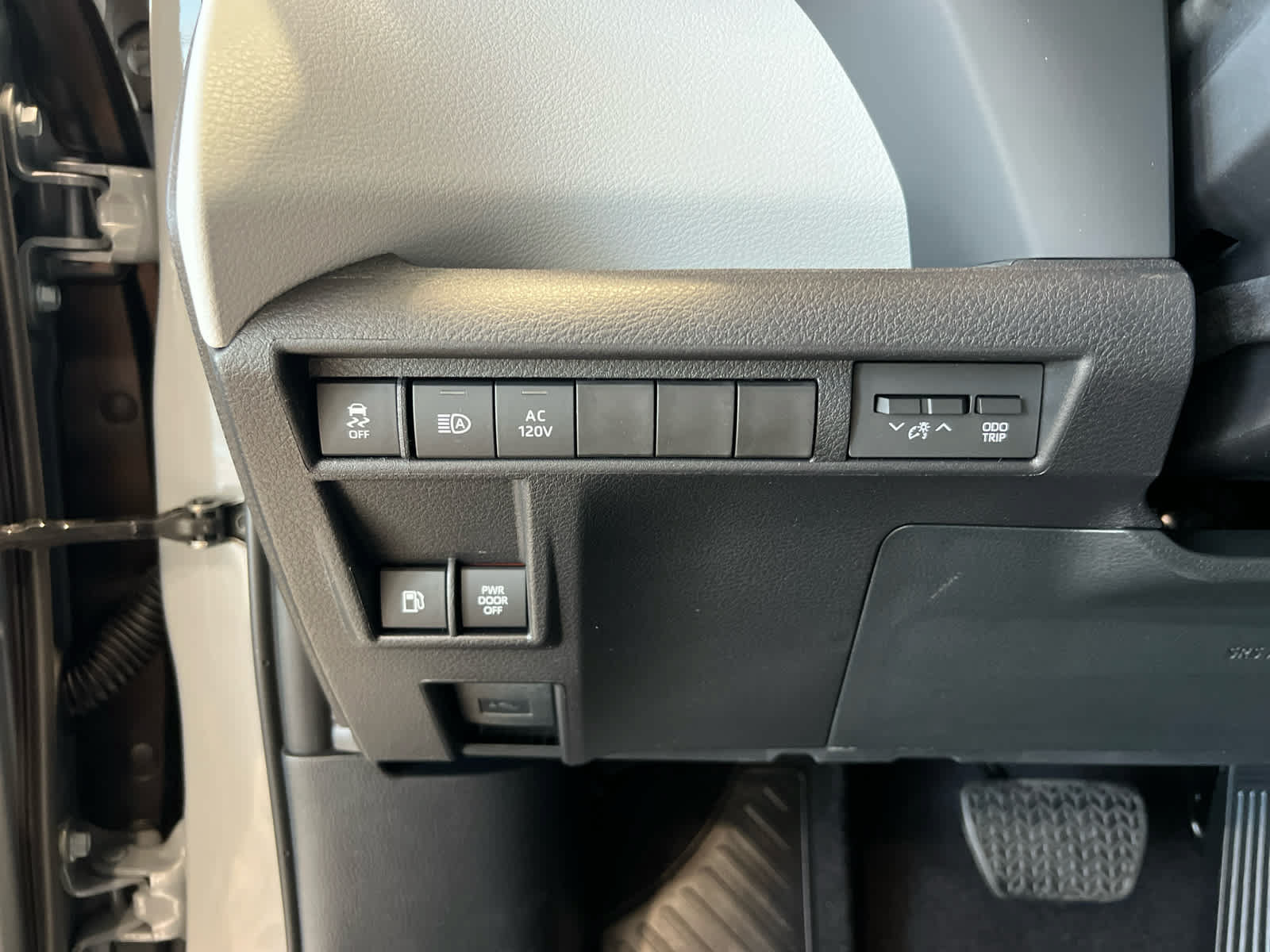 New 2026 Toyota Sienna XSE AWD/4WD image 21