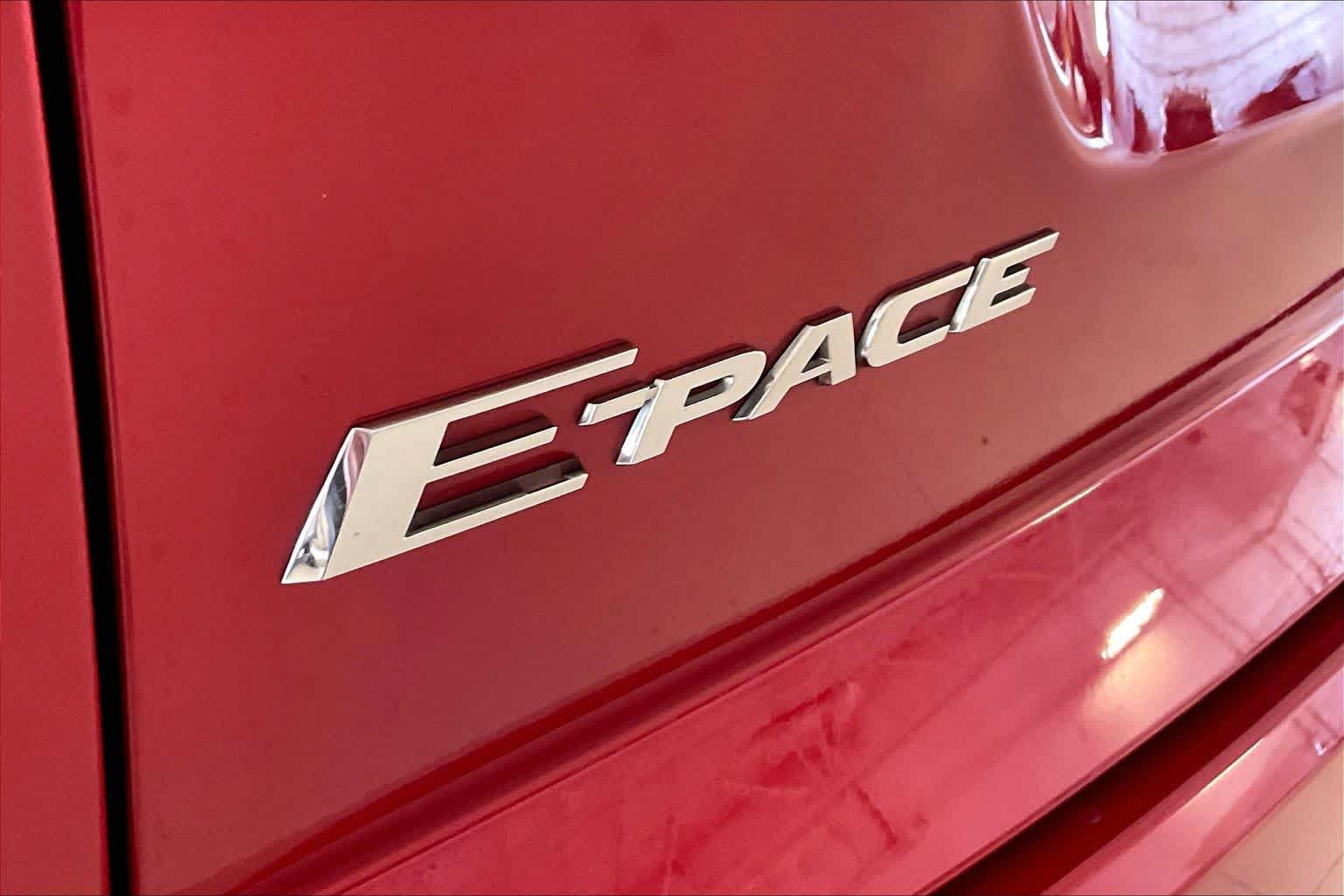 Used 2020 Jaguar E-PACE SE AWD/4WD image 9