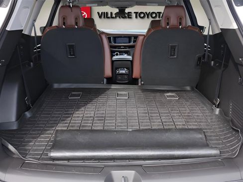 Used 2018 Buick Enclave Avenir w/ Avenir Technology Package image 19