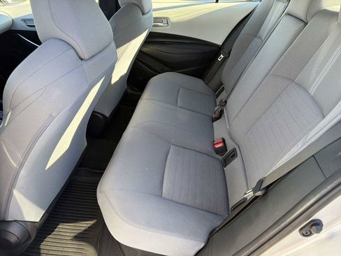 Used 2025 Toyota Corolla SE image 13