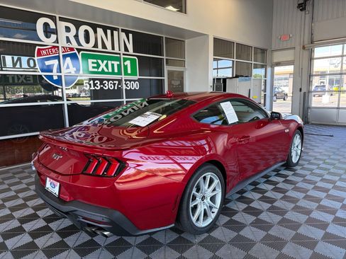 Used 2024 Ford Mustang GT Premium RWD image 5