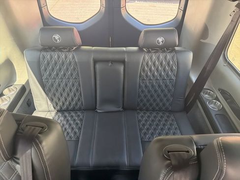 Used 2024 Mercedes-Benz Sprinter 3500 image 38