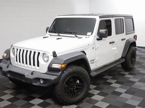 Used 2019 Jeep Wrangler Unlimited Sport S image 2