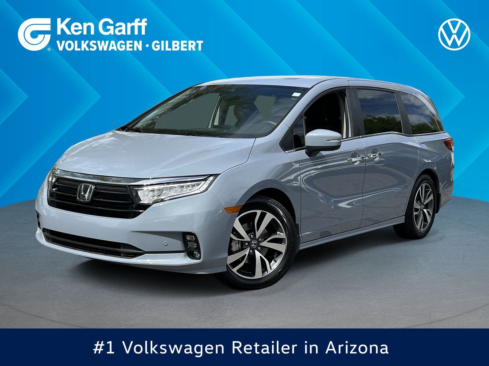 Used 2023 Honda Odyssey Touring image 1