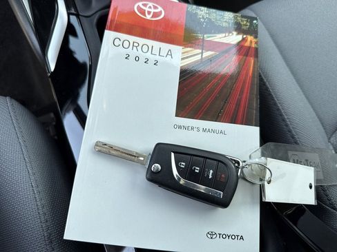 Certified 2022 Toyota Corolla SE image 42