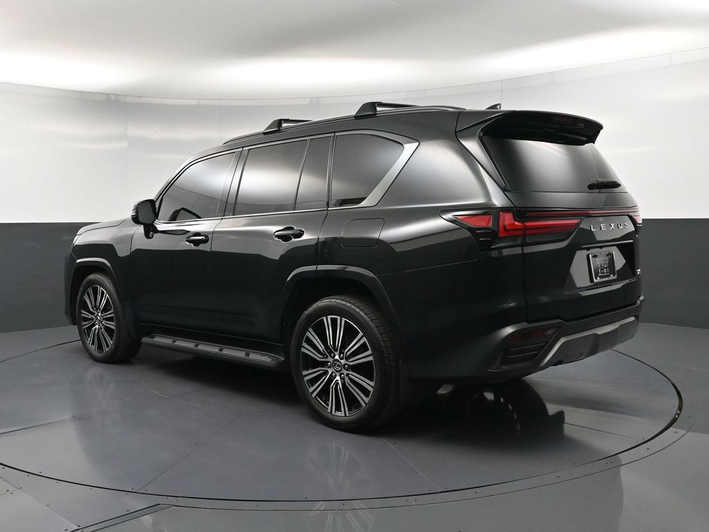 Used 2024 Lexus LX 600 4WD w/ Appearance Package image 3