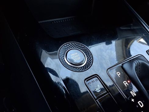 Certified 2025 Kia Niro EX image 20