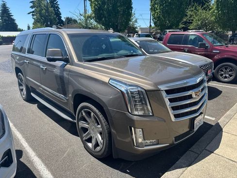 Used 2015 Cadillac Escalade ESV Premium AWD/4WD image 1