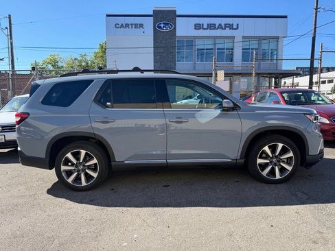 Used 2023 Honda Pilot Elite image 8