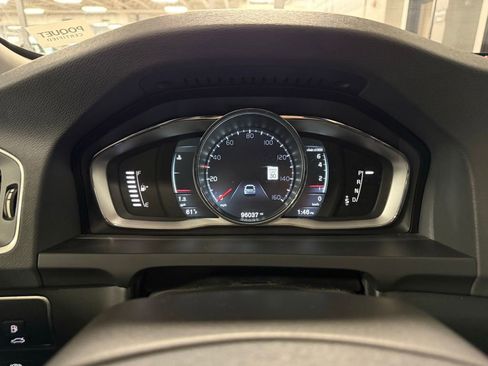 Used 2016 Volvo S60 T5 Inscription Platinum image 8