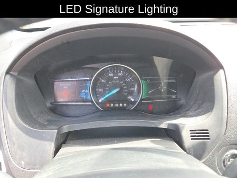 Used 2019 Ford Explorer XLT AWD/4WD image 16