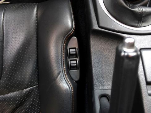 Used 2004 Nissan 350Z Touring w/ Cargo Convenience Pkg image 14