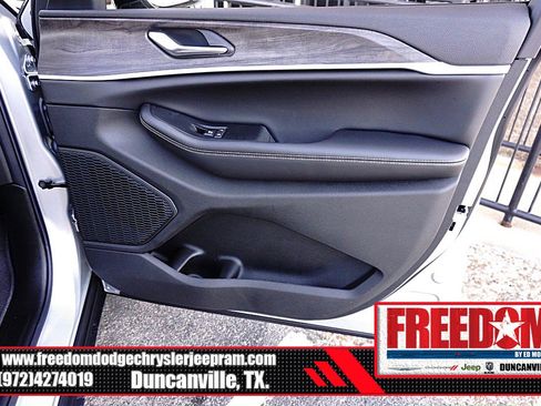 New 2025 Jeep Grand Cherokee L Limited image 42