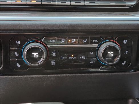 Used 2022 Chevrolet Silverado 1500 LTZ image 17