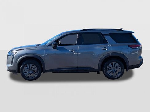 New 2026 Nissan Pathfinder SV image 2