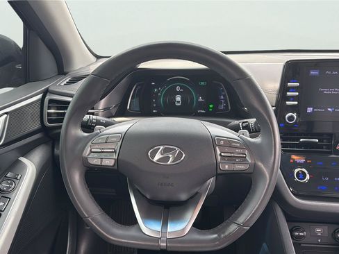 Used 2022 Hyundai Ioniq SEL FWD image 24