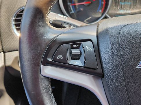 Used 2014 Chevrolet Cruze LT FWD image 20