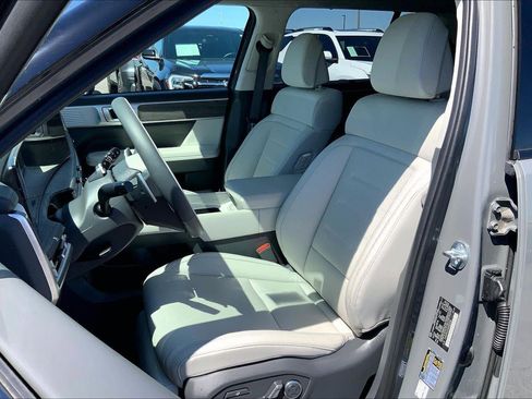 Used 2025 Hyundai Santa Fe Calligraphy FWD image 21