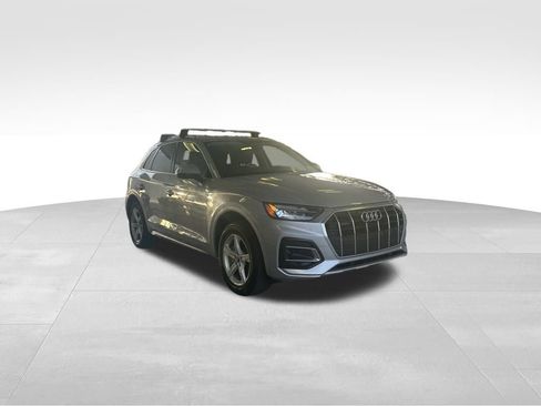 Used 2023 Audi Q5 2.0T Premium w/ Convenience Package image 7