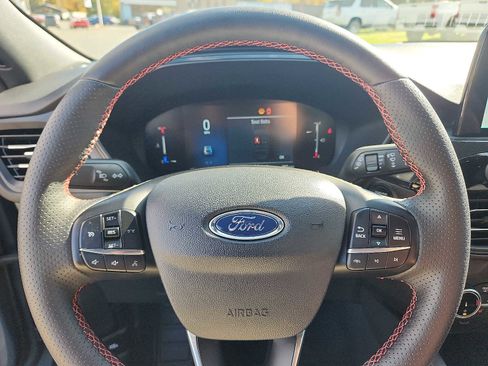 Used 2025 Ford Escape ST-Line Select image 18