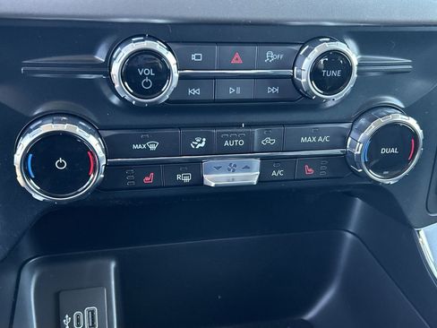 New 2025 Ford F150 XLT w/ Equipment Group 302A MID image 55