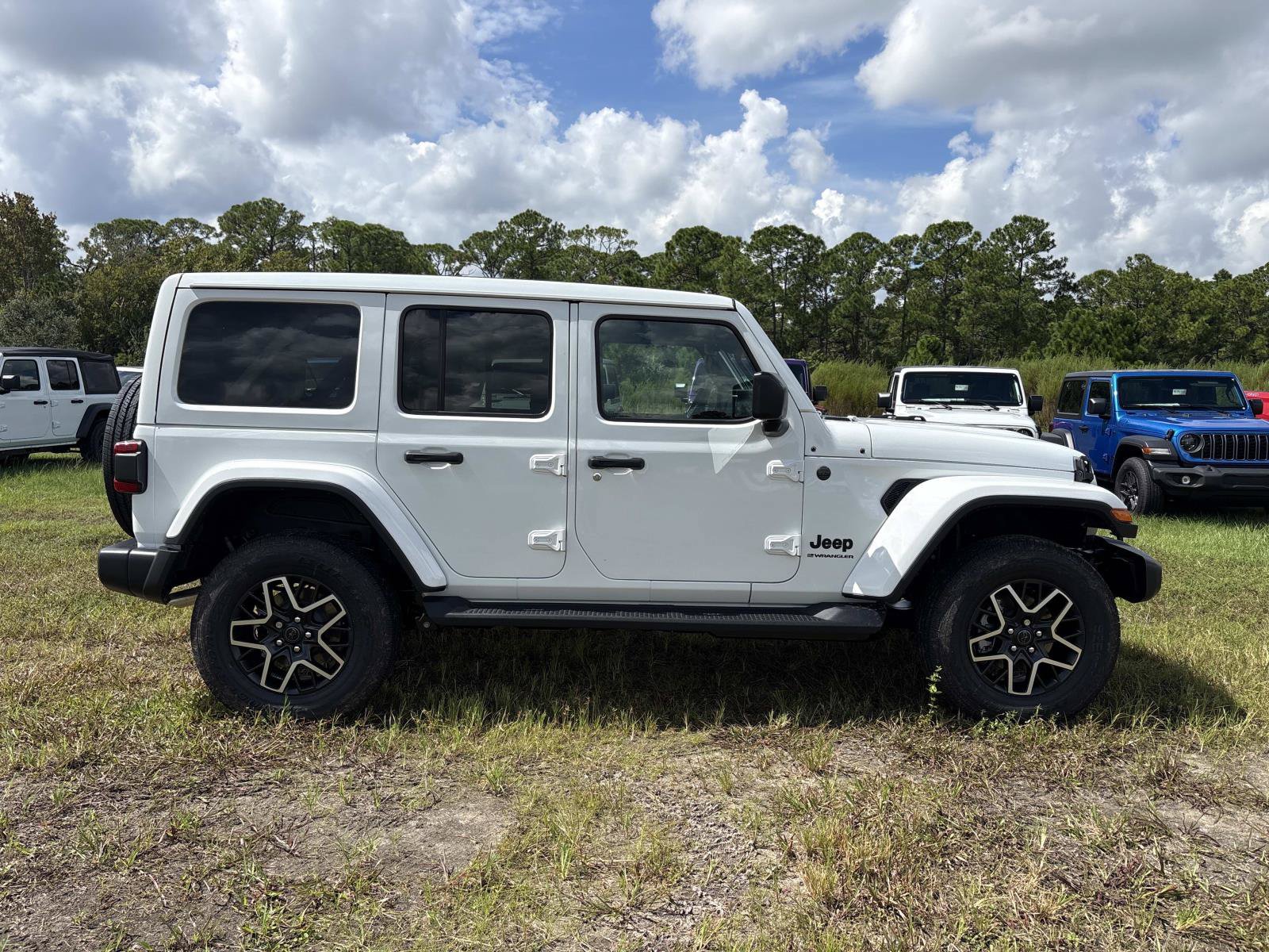 New 2027 Jeep Wrangler Unlimited Sahara AWD/4WD image 2