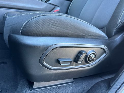 Used 2022 Jeep Grand Cherokee L Laredo w/ Luxury Tech Group I image 14