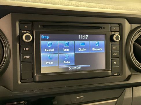 Used 2018 Toyota Tacoma SR w/ SR Convenience Package image 25