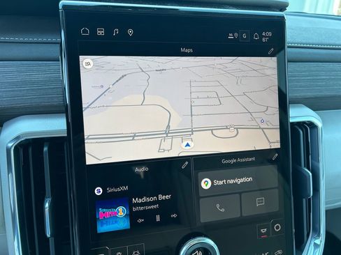 New 2026 GMC Acadia Denali w/ Super Cruise Package image 34