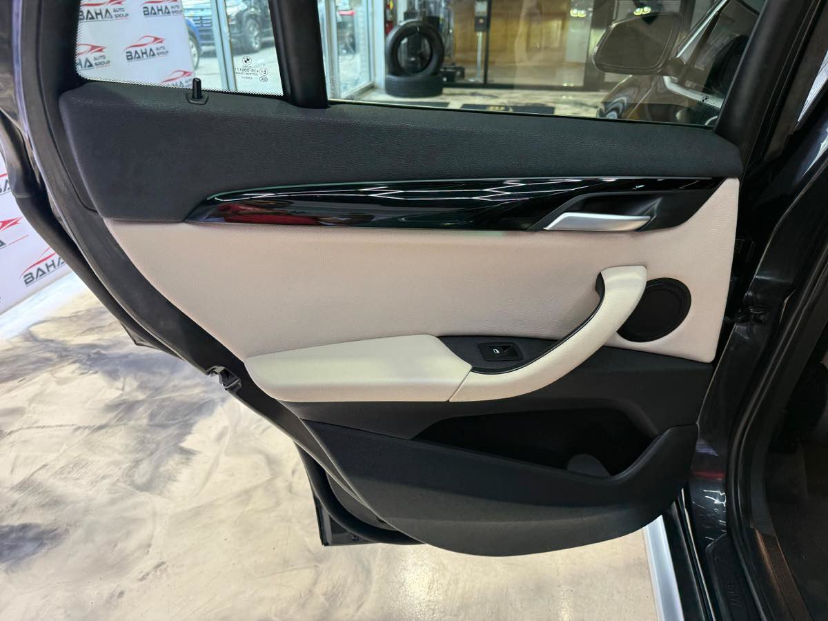 Used 2020 BMW X1 xDrive28i AWD/4WD image 38