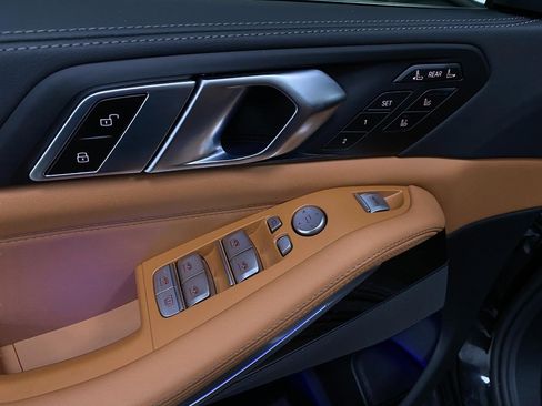 Certified 2023 BMW X7 xDrive40i w/ Executive Package image 34