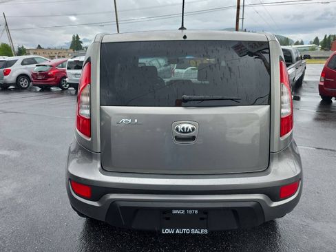 Used 2013 Kia Soul FWD image 6
