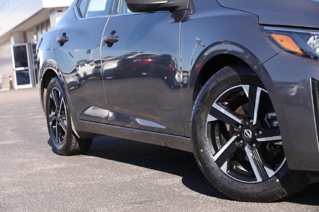 Certified 2024 Nissan Sentra SV FWD image 3