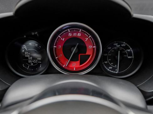 Used 2017 FIAT 124 Spider RWD image 14