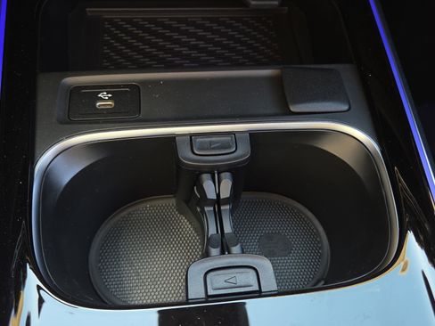 New 2026 Mercedes-Benz GLB 35 AMG 4MATIC image 16