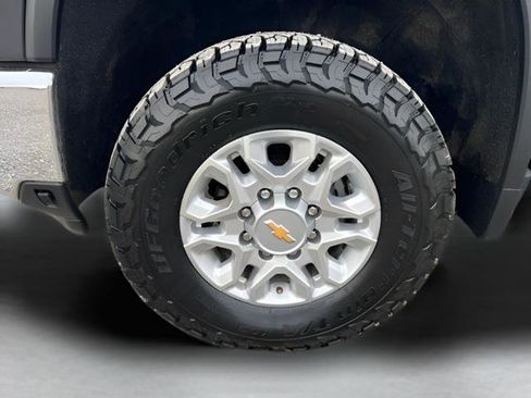 Used 2024 Chevrolet Silverado 3500 LTZ w/ LTZ Plus Package AWD/4WD image 23