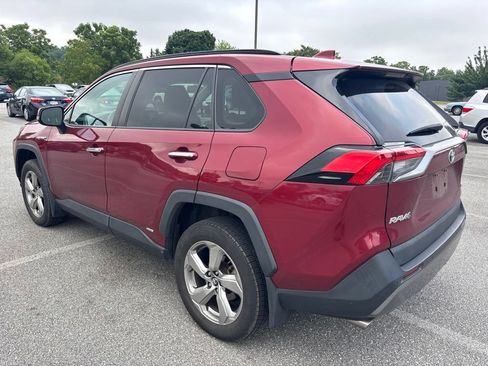 Used 2020 Toyota RAV4 Limited AWD/4WD image 5
