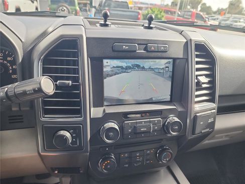 Used 2018 Ford F150 XLT w/ Equipment Group 302A Luxury image 36