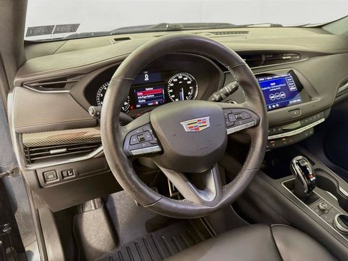 Used 2020 Cadillac XT4 Sport AWD/4WD image 16