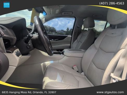 Used 2015 Cadillac Escalade 2WD image 12