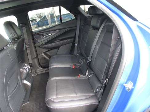 Used 2024 Chevrolet Blazer EV LT image 11