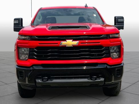 Used 2025 Chevrolet Silverado 2500 Custom w/ Custom Convenience Package AWD/4WD image 4