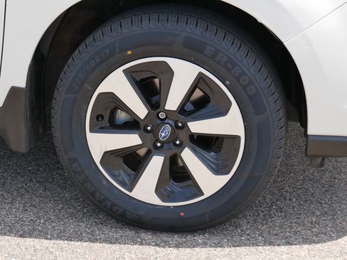 Used 2017 Subaru Forester 2.5i w/ Alloy Wheel Package AWD/4WD image 15