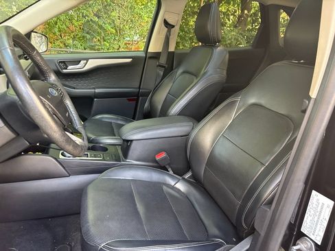 Used 2020 Ford Escape SE Sport FWD image 13