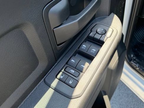 New 2026 RAM 5500 Tradesman w/ Chrome Appearance Group AWD/4WD image 11