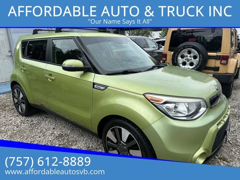 Used 2015 Kia Soul ! FWD image 1