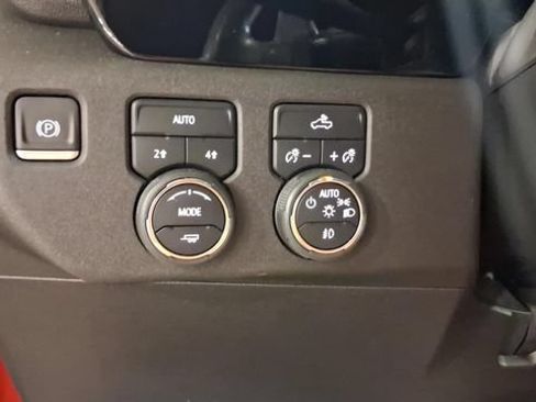 Used 2023 Chevrolet Silverado 1500 RST AWD/4WD image 31