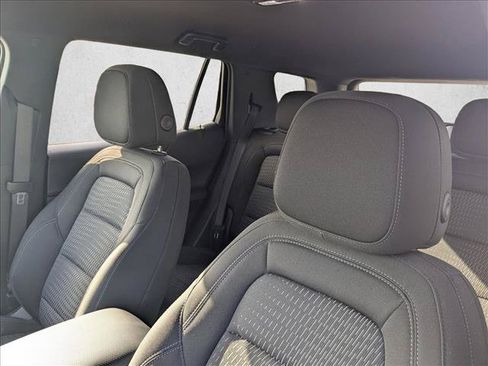 Used 2025 Chevrolet Equinox LT AWD/4WD image 14