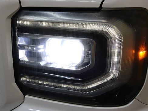 Used 2016 GMC Sierra 1500 SLE image 13