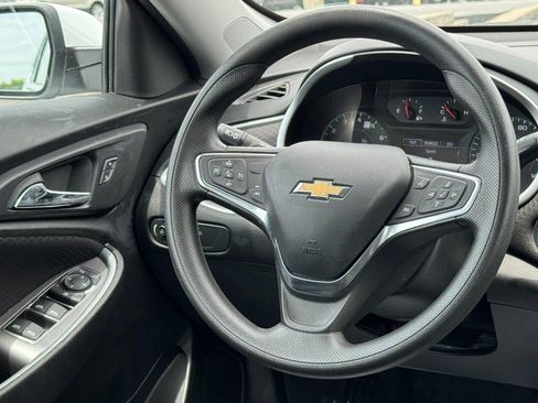 Used 2024 Chevrolet Malibu LS w/ Driver Confidence Package FWD image 11